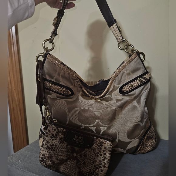 Coach Handbags - Coach Tan and Brown Shoulder Bag Set